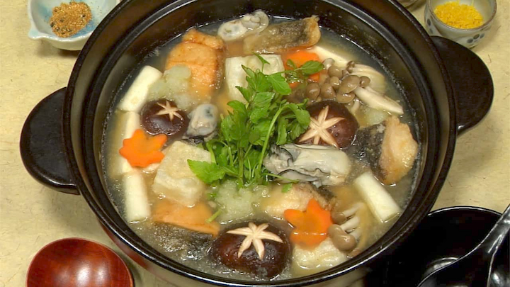 Mizore Nabe - Món lẩu mùa đông với nguyên liệu chính từ củ cải bào