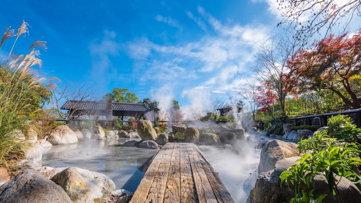 Thư giãn trong làn nước nóng ở Beppu