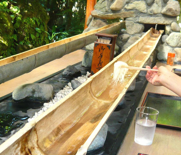 Nagashi somen mang hương vị thanh mát, hấp dẫn du khách