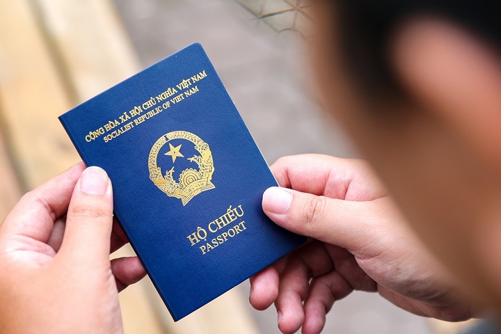 Hộ chiếu l&agrave; giấy tờ kh&ocirc;ng thể thiếu khi bạn muốn du lịch H&agrave;n Quốc