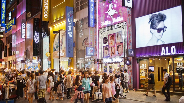 Myeongdong - Thi&ecirc;n đường mua sắm tại Seoul