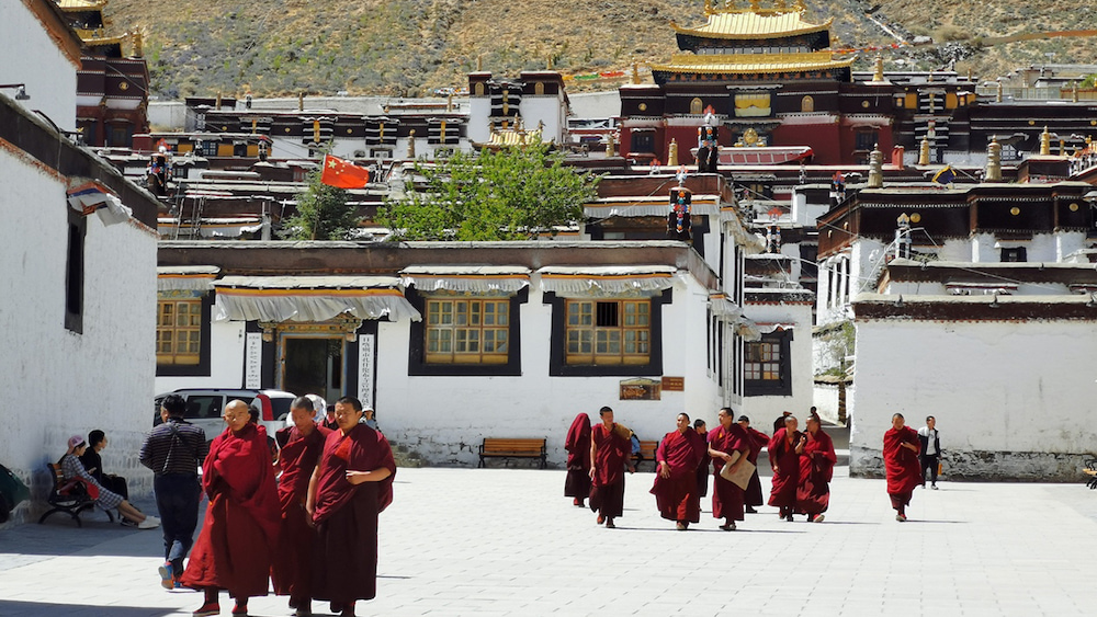 Gh&eacute; thăm tu viện Tashilhunpo để t&igrave;m hiểu s&acirc;u sắc về văn ho&aacute; Phật gi&aacute;o T&acirc;y Tạng