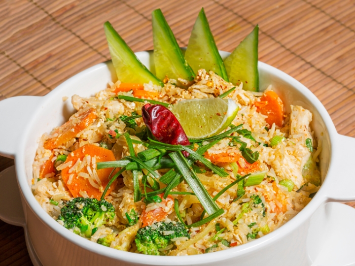 Khao Pad là món ăn khá phổ biến trên đường phố Thái Lan