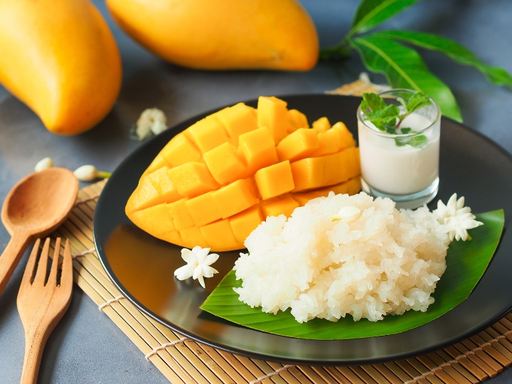 Mango Sticky Rice là món ăn tráng miệng thường thấy tại Thái Lan