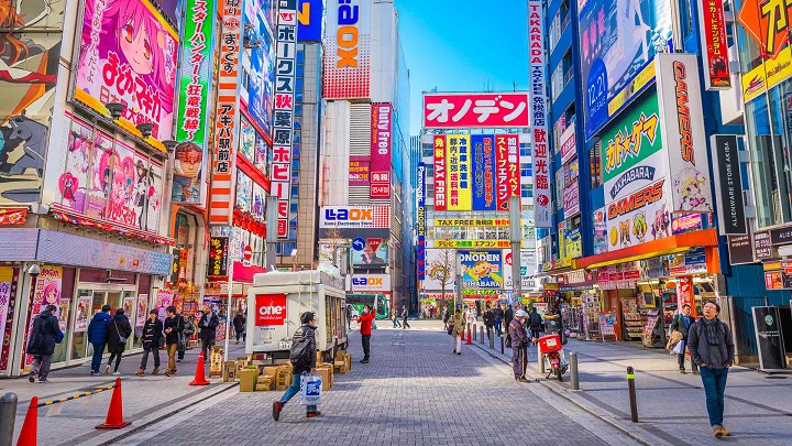 Phố Akihabara được xem là thiên đường của công nghệ, điện tử và văn hóa otaku tại Tokyo