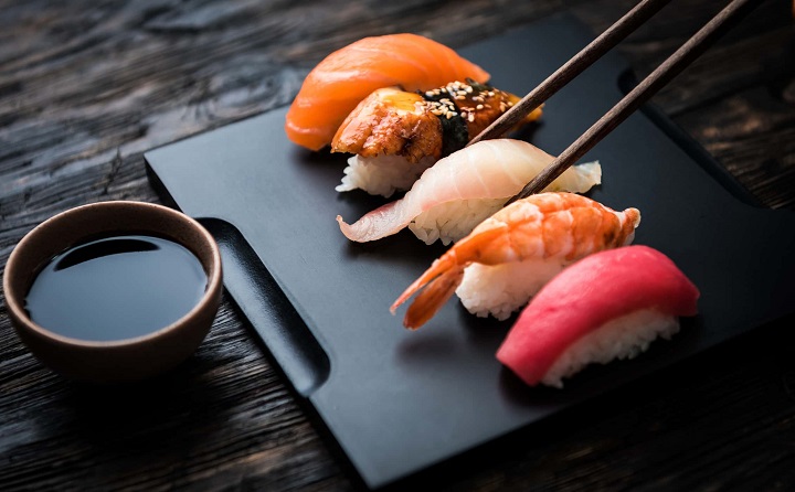 Sushi được xem là món ăn biểu tượng của ẩm thực Nhật Bản