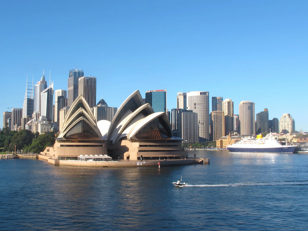Sydney chinh phục du khách bởi bầu trời trong vắt và làn nước xanh mát