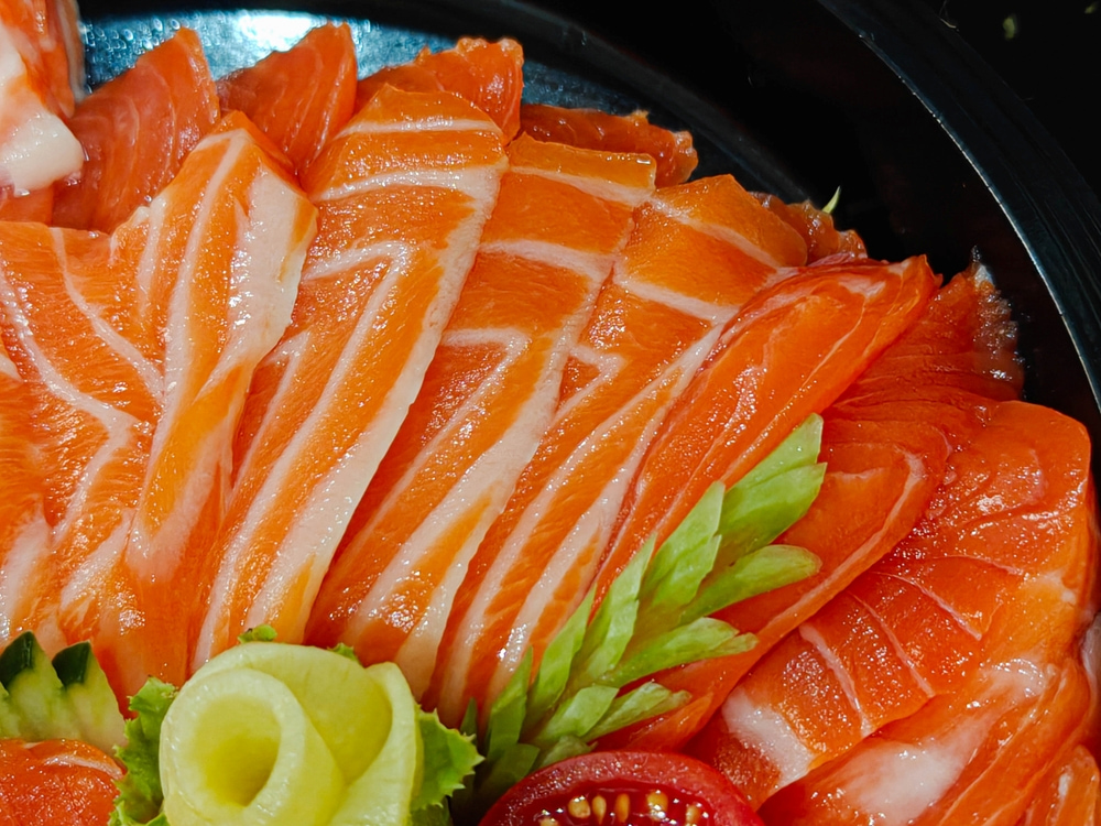 Thưởng thức Sashimi - m&oacute;n ngon đặc sản tại Ulsan