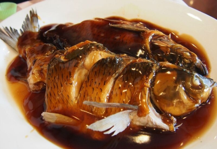 Cá Tây Hồ sốt chua ngọt - Món ngon Hàng Châu phải thử