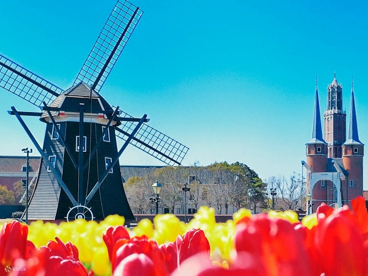 C&ocirc;ng vi&ecirc;n Huis Ten Bosch t&aacute;i hiện vương quốc hoa tulip giữa l&ograve;ng Nhật Bản