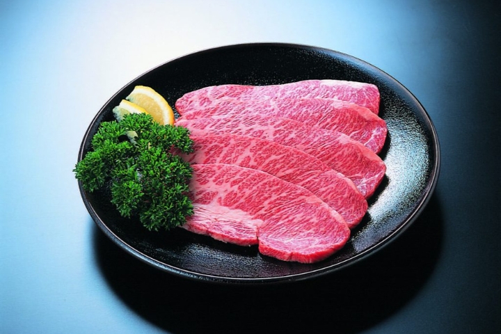Thịt bò Koshu có đặc điểm mềm, ngọt tinh tế và đậm đà hương vị