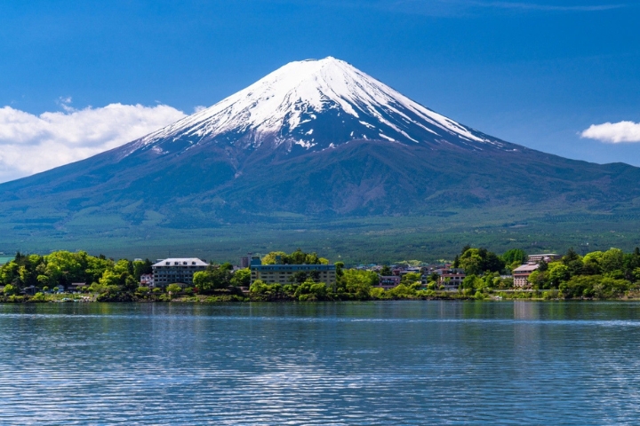 Điểm đến mà bạn không thể bỏ qua khi đến Yamanashi là Núi Phú Sĩ