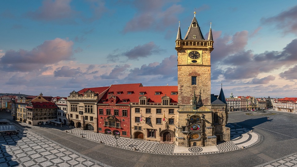 Th&aacute;p đồng hồ thi&ecirc;n văn Astronomical Clock