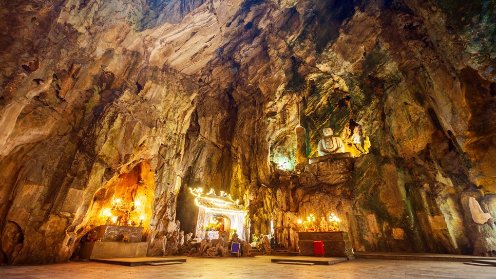 Ngũ H&agrave;nh Sơn