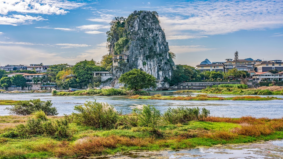 N&uacute;i Phục Ba