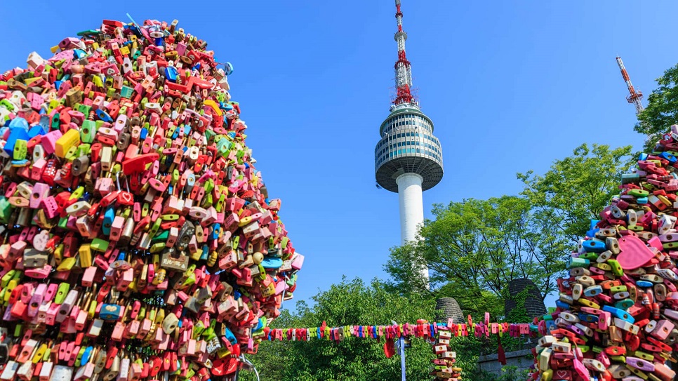 Th&aacute;p Namsan