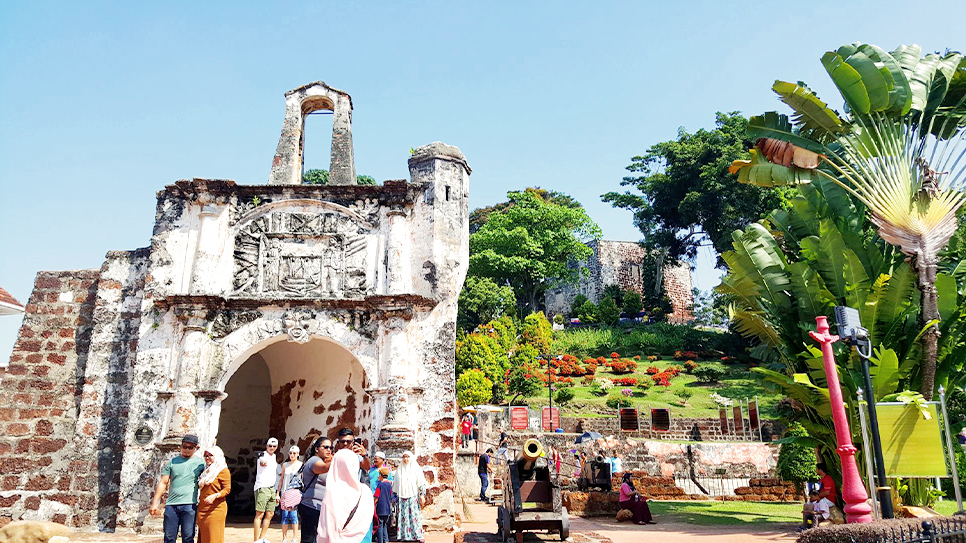 Ph&aacute;o đ&agrave;i cổ Bồ Đ&agrave;o Nha A&rsquo;Famosa