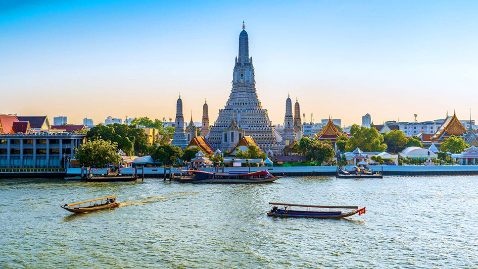 Dạo thuyền tr&ecirc;n s&ocirc;ng Chao Phraya