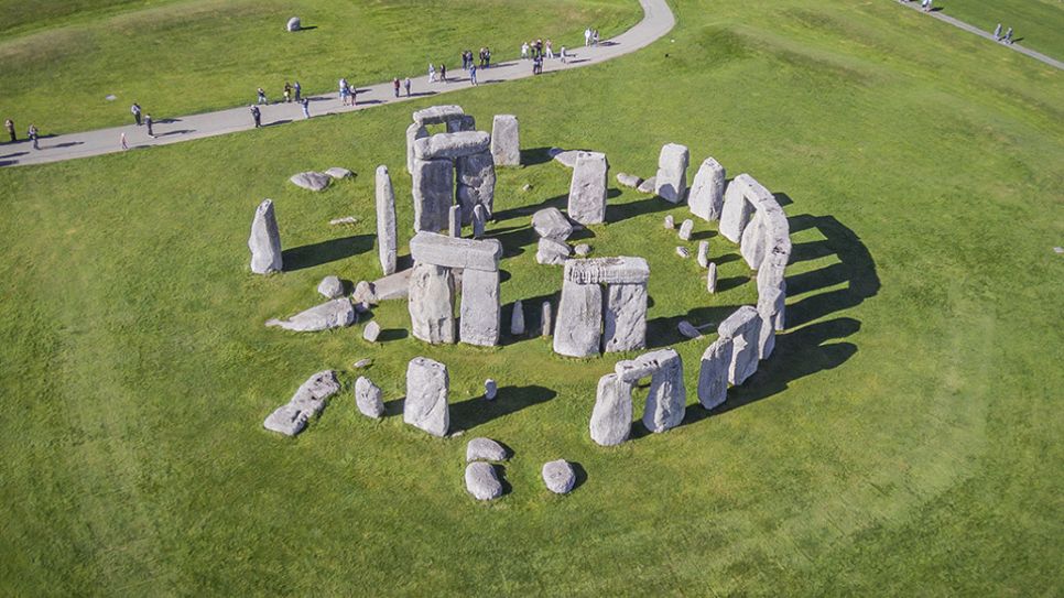 B&atilde;i đ&aacute; cổ Stonehenge