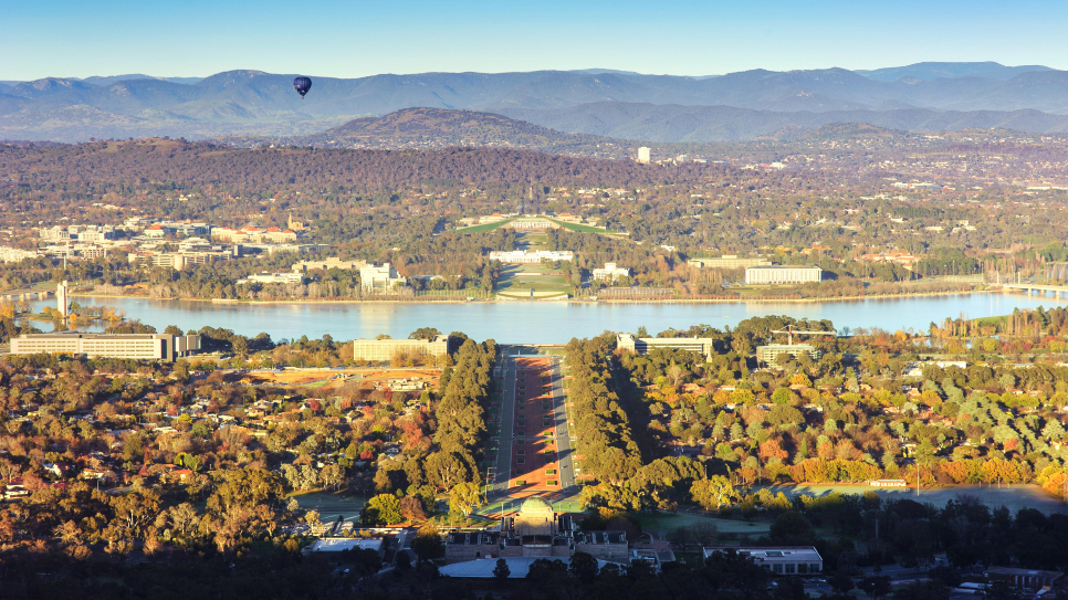 Toàn cảnh Canberra nhìn từ núi Ainslie
