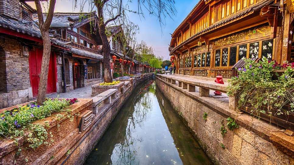 Lệ Giang cổ trấn