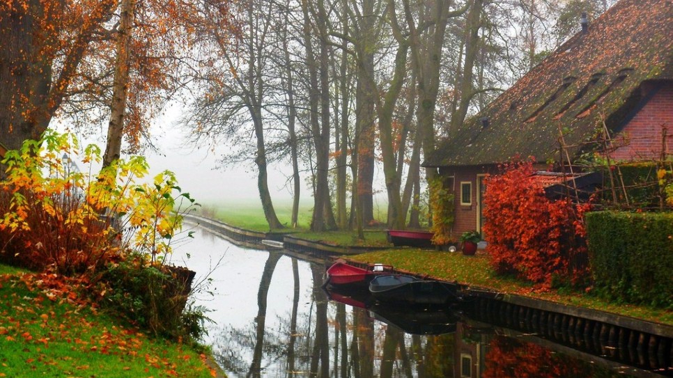 Làng cổ Giethoorn Hà Lan