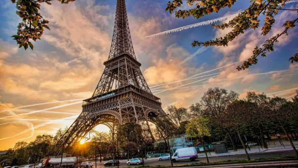 Th&aacute;p Eiffel