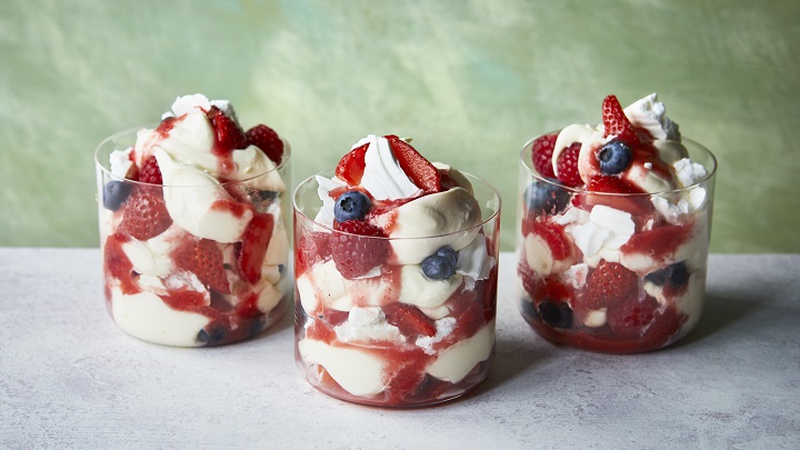 M&oacute;n tr&aacute;ng miệng Eton Mess kh&oacute; chối từ