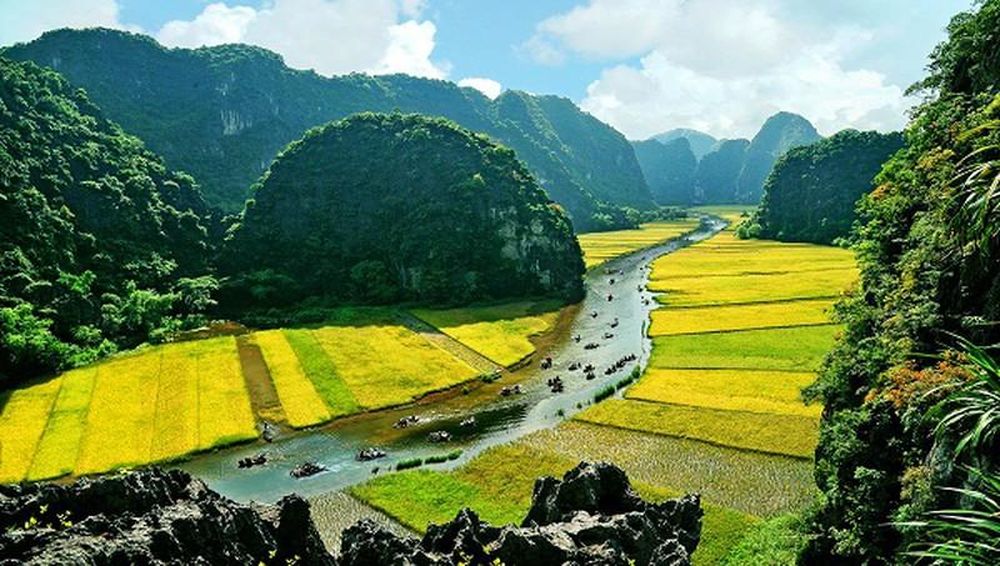 Tam Cốc nhìn từ trên cao
