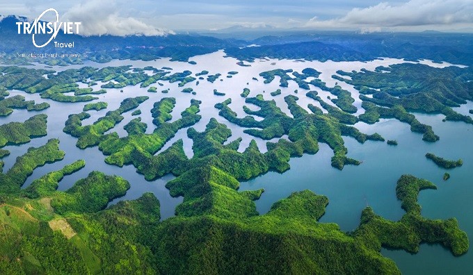 Hồ T&agrave; Đ&ugrave;ng &ndash; &ldquo;Vịnh Hạ Long&rdquo; thu nhỏ giữa T&acirc;y Nguy&ecirc;n